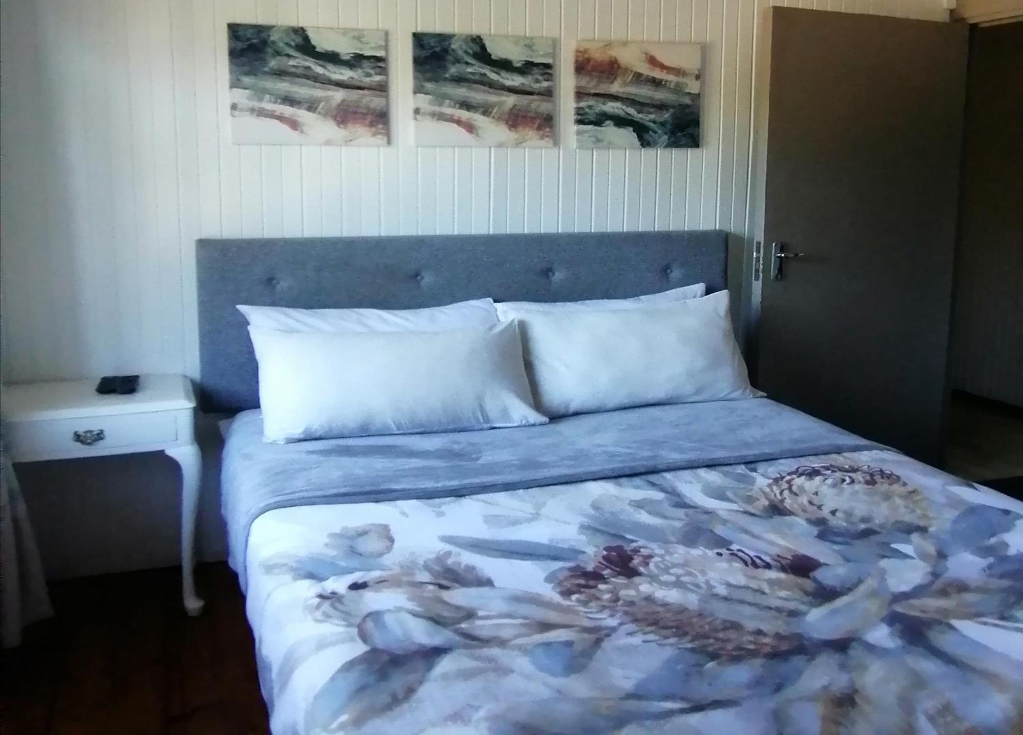 Knysna N2 Lodge Buitenkant foto